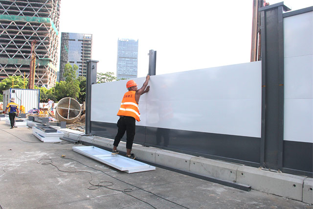 深圳工地圍擋-深圳工地鋼結(jié)構(gòu)圍擋安裝現(xiàn)場(chǎng),工地鋼結(jié)構(gòu)圍擋、工地A類圍擋